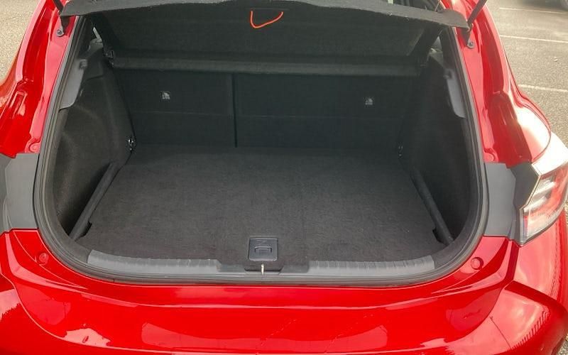 Used Toyota Corolla 184 HP (135 kW) 2022 Hatchback