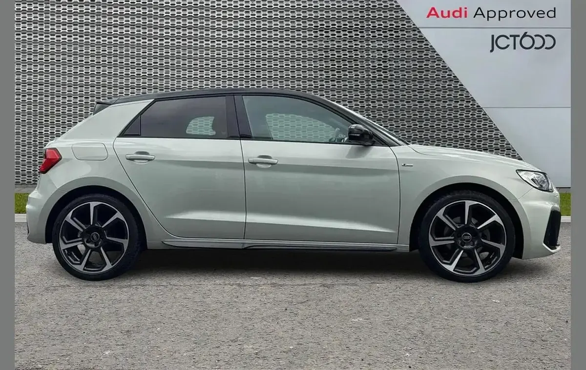 Used Audi A1 Black Edition 147 HP (108 kW) 2023 Silver SUV