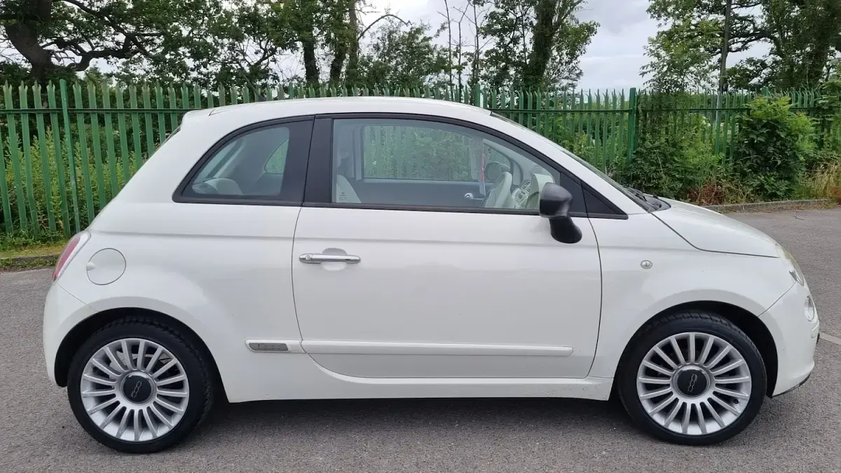 Used Fiat 500 Pop 69 HP (50 kW) 2009 White Cabriolet