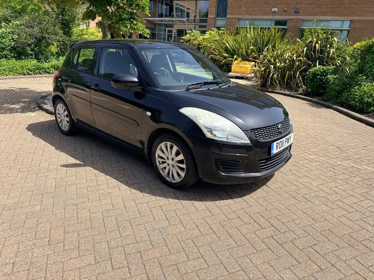 Used Suzuki Swift SZ3 94 HP (69 kW) 2011 Black Hatchback