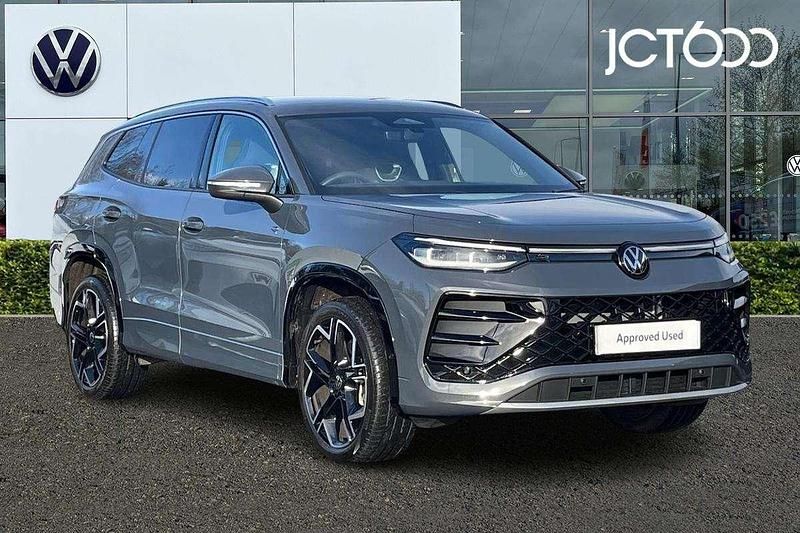 Grey Used 2025 VW Tayron R-line SUV | £42,798 (Fair price) - Image 1/4