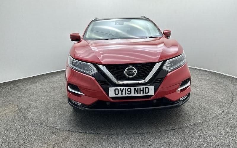 Used Nissan Qashqai Tekna 140 HP (102 kW) 2019 Red SUV