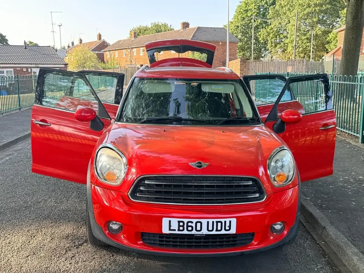 Used Mini Cooper D 2011 Red Hatchback