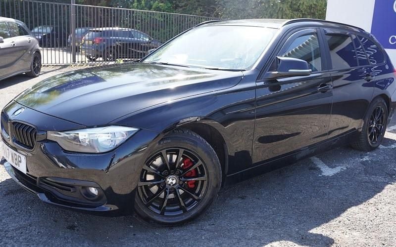 Begagnad BMW 320 Efficient Dynamics 163 HK (119 kW) 2019 Kombi