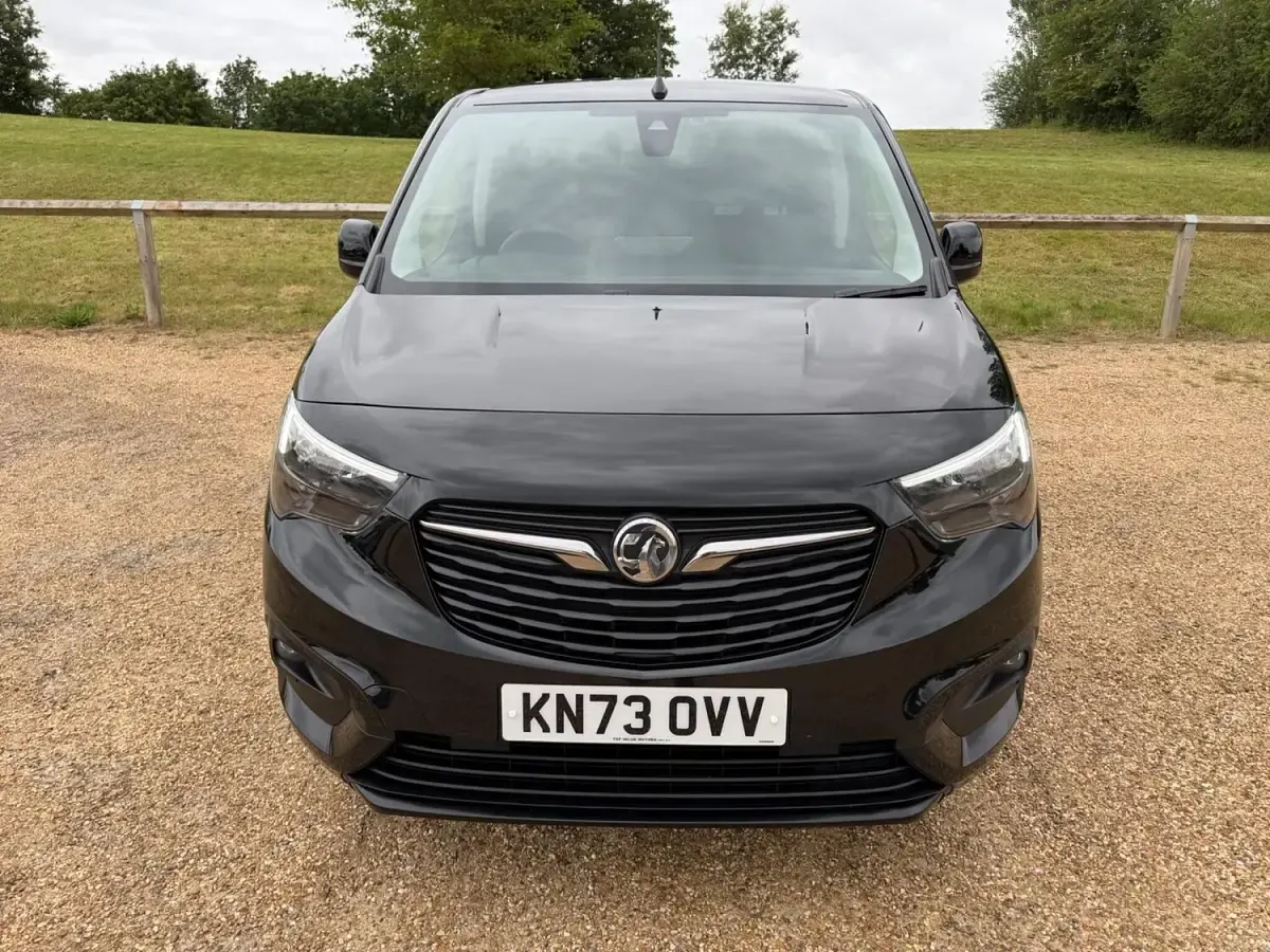 Used Vauxhall Combo S 100 HP (73 kW) 2023 Black MPV