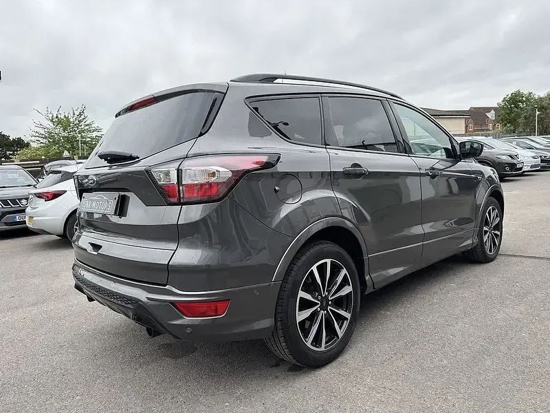 Used Ford Kuga ST-Line 150 HP (110 kW) 2017 Grey SUV