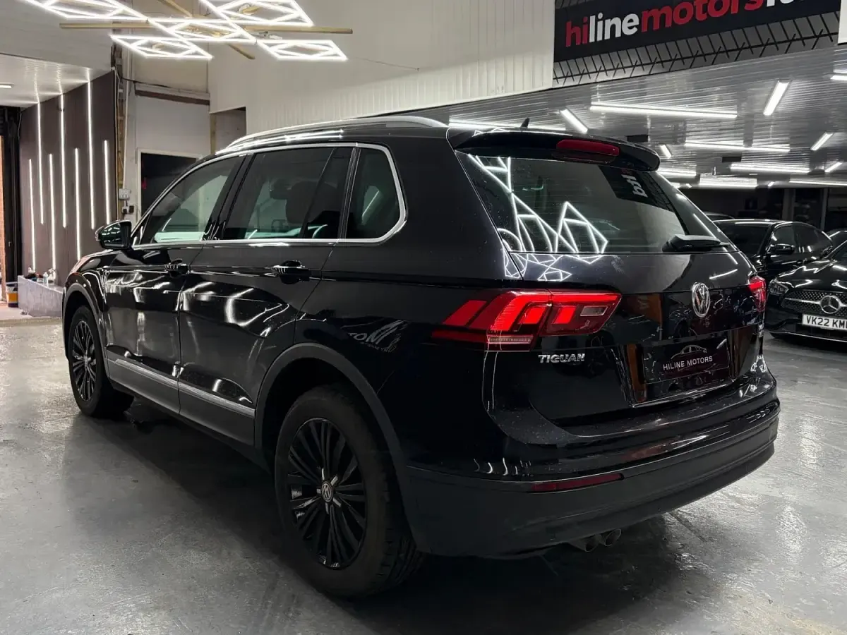 Używany VW Tiguan SE 150 KM (110 kW) 2016 Czarny SUV