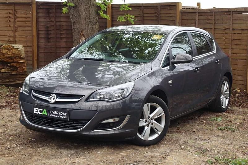Used Vauxhall Astra SRi 2014 Grey Hatchback