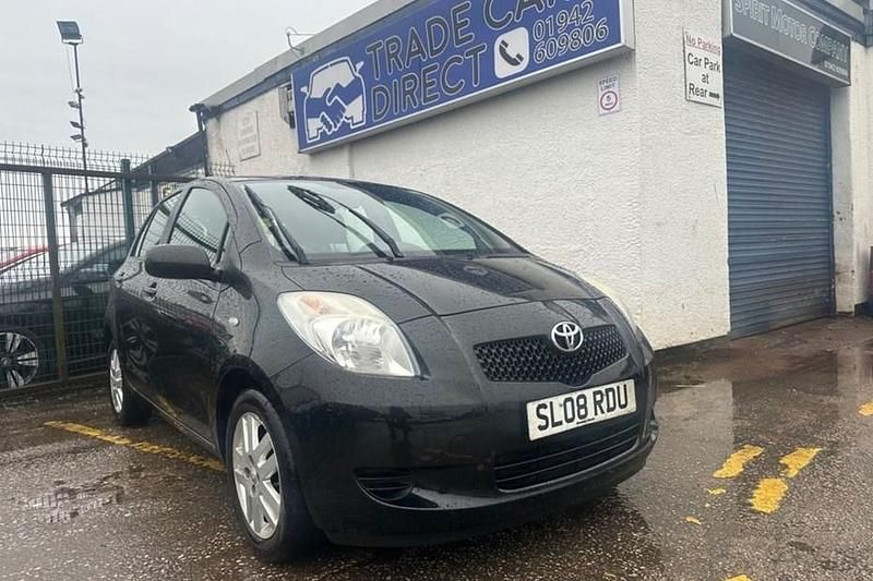 Used Toyota Yaris 85 HP (62 kW) 2008 Black Hatchback