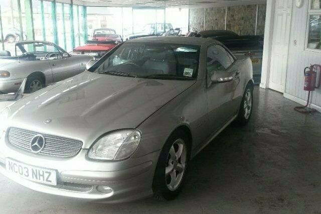 Used 2003 Mercedes SLK230 Cabriolet | £4,000 - Image 1/4