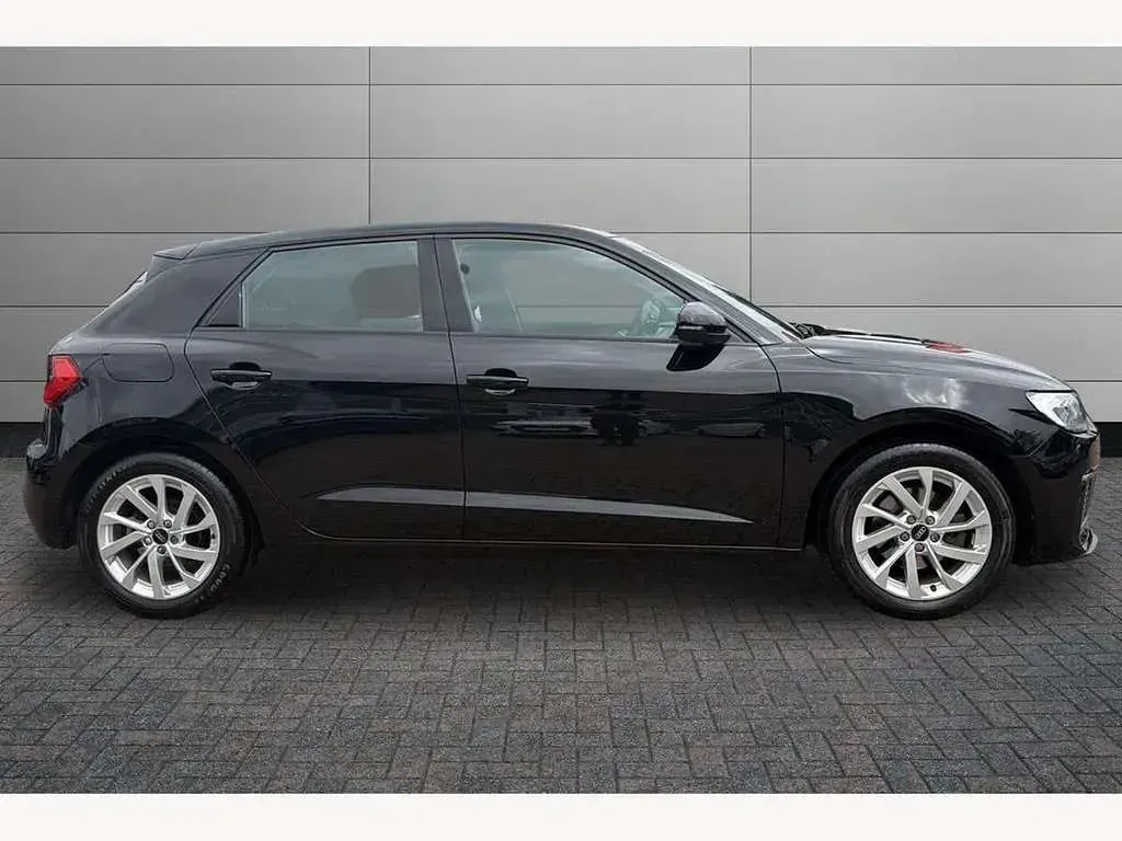 Used Audi A1 Sport 110 HP (80 kW) 2023 Black SUV
