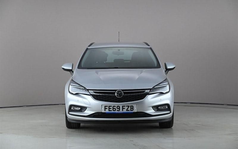 Gebraucht Vauxhall Astra Design Edition 136 PS (100 kW) 2019 Silber Kombi