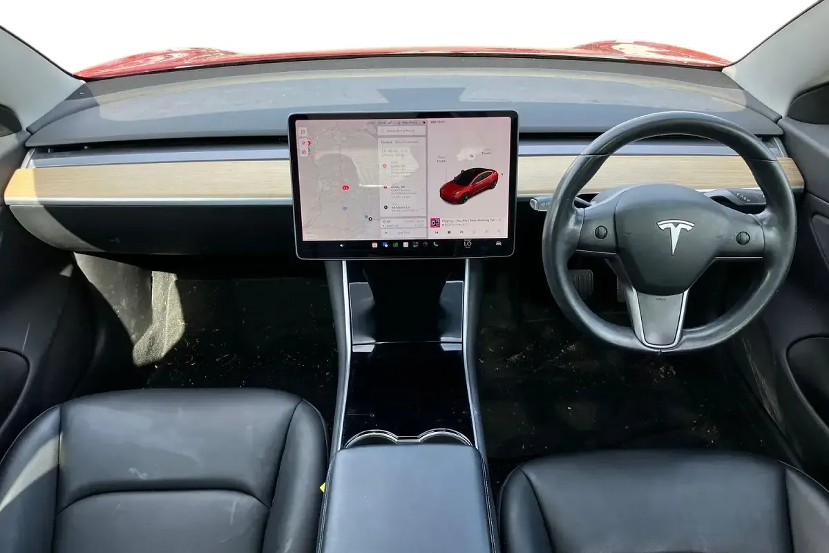 Used Tesla Model 3 Standard Range 52 kW (72 HP) 2019 Red Sedan