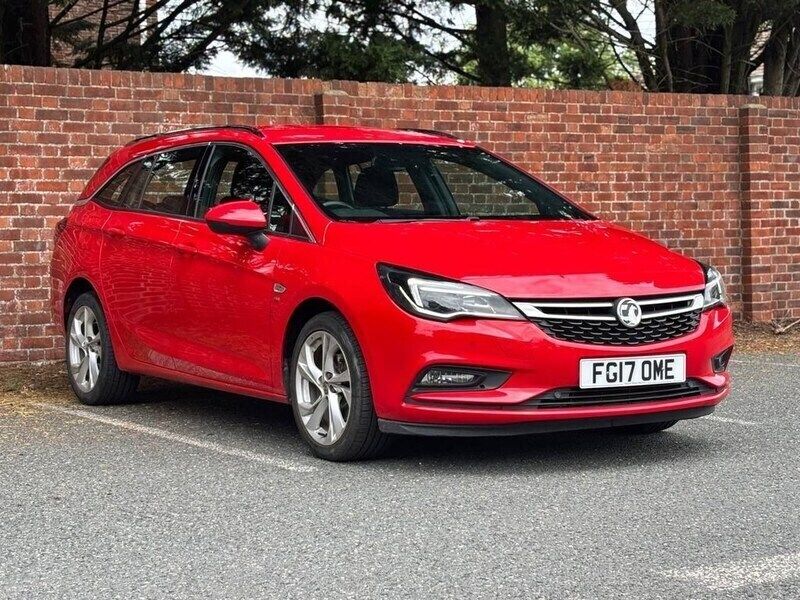 Red Used 2017 Vauxhall Astra SRi Estate | £8,795 (Fair price) - Image 1/4