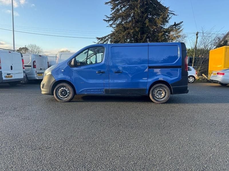 Blue Used 2015 Vauxhall Vivaro MPV | £1,995 (Super price) - Image 1/4