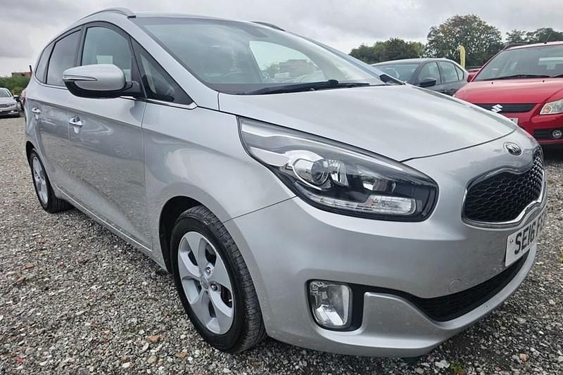 Silver Used 2016 Kia Carens 2 MPV | £5,495 (Good price) - Image 1/1