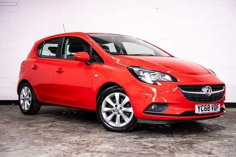 Used Vauxhall Corsa S 100 HP (73 kW) 2018 Red Hatchback