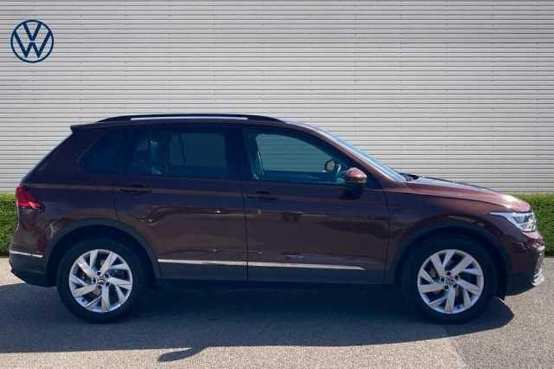 Usado VW Tiguan Life 150 HP (110 kW) 2021 Other SUV