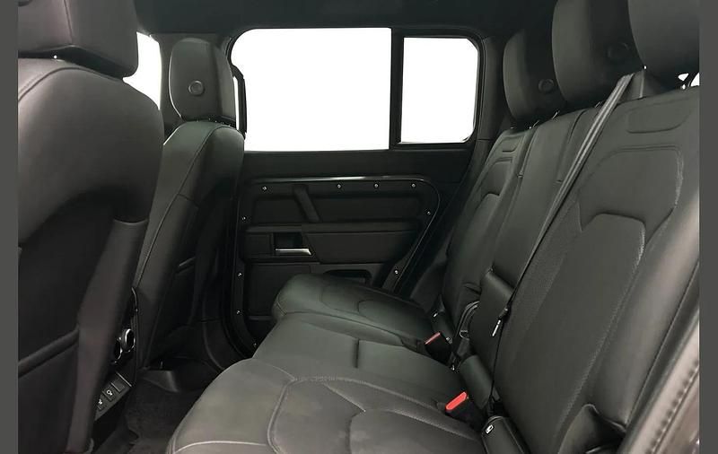 Used Land Rover Defender SE Dynamic 344 HP (253 kW) 2025 Grey SUV