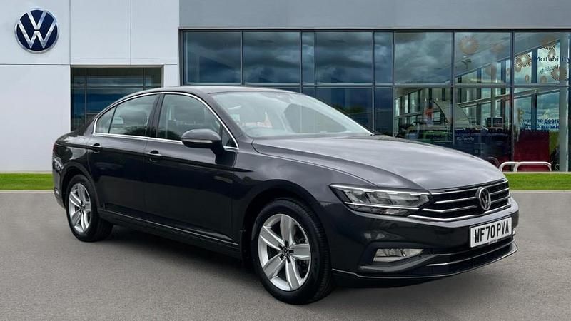 Manganese grey metallic Used 2020 VW Passat SE Sedan | £18,063 (Fair price) - Image 1/1