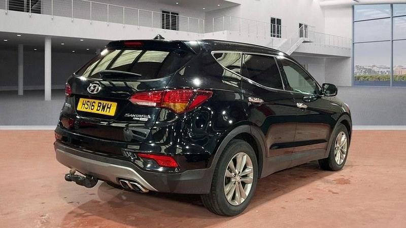 Used Hyundai Santa Fe Premium 200 HP (147 kW) 2016 Black SUV