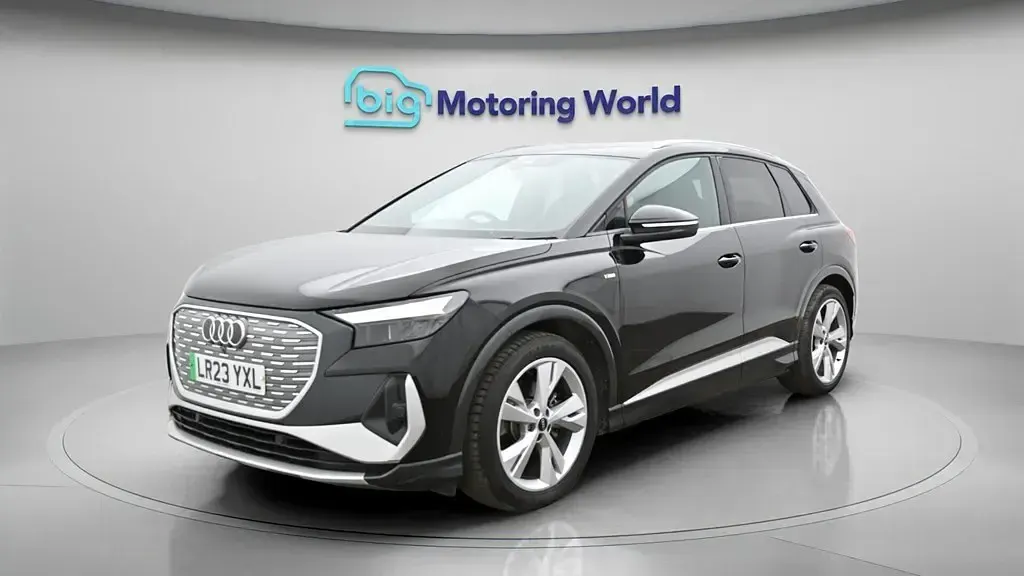 Begagnad Audi Q4 e-tron S-Line 125 kW (170 HK) 2023 SUV