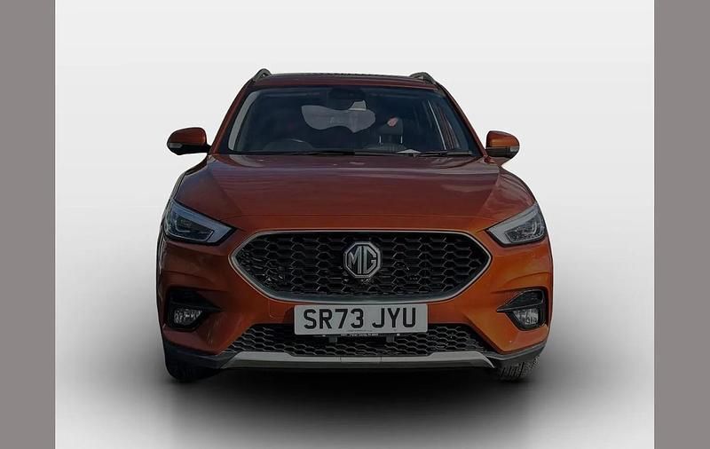 Used MG ZS Exclusive 106 HP (77 kW) 2023 Orange SUV