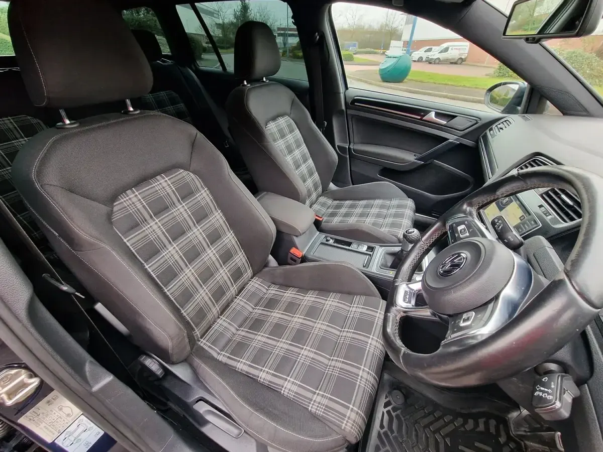 Used VW Golf VII GTD 2015 Blue Estate