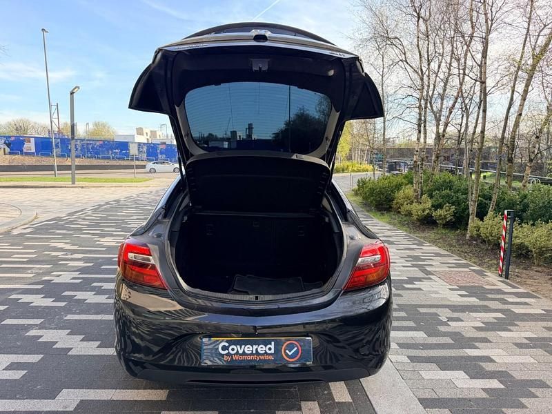 Used Vauxhall Insignia SRi 2016 Black Hatchback