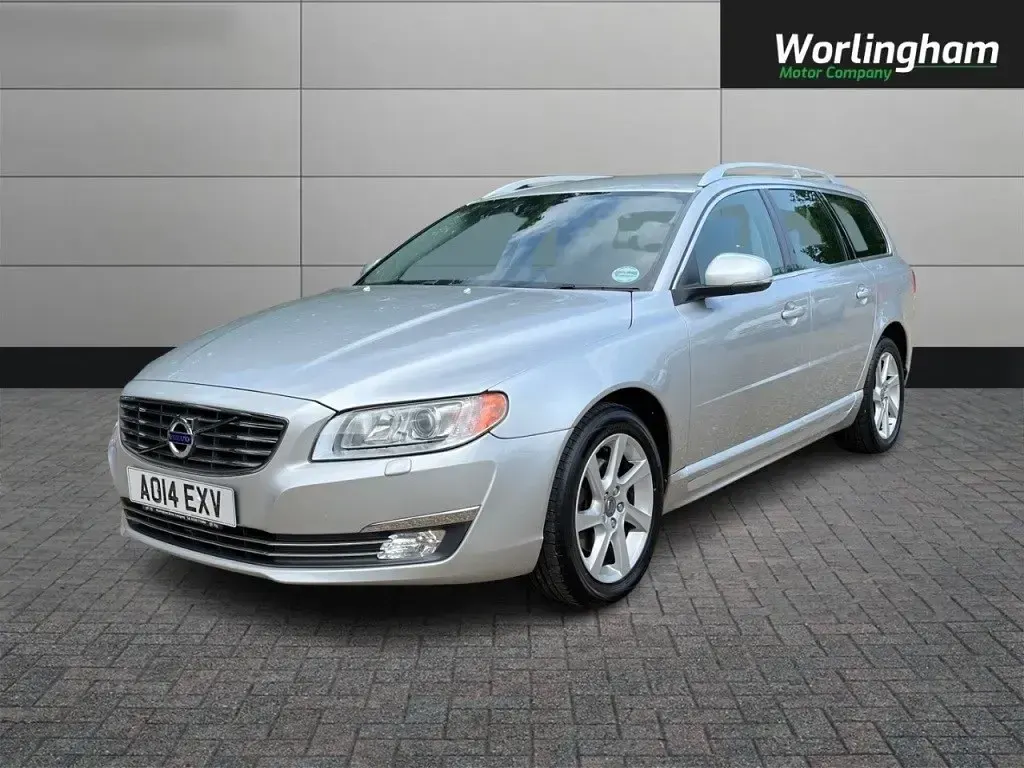 Used Volvo V70 SE Lux 181 HP (133 kW) 2014 Silver Estate