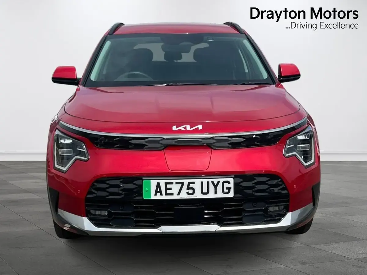 Used Kia e-Niro 147 kW (201 HP) 2025 Red SUV