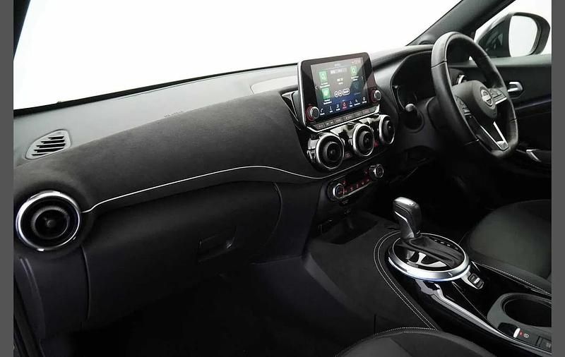 Used Nissan Juke Tekna+ 140 HP (102 kW) 2023 Grey SUV