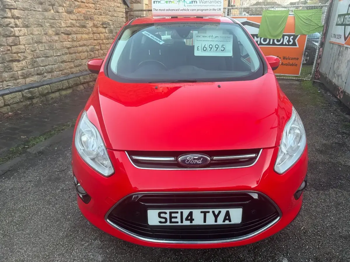 Used Ford C-MAX Titanium 2014 Red MPV