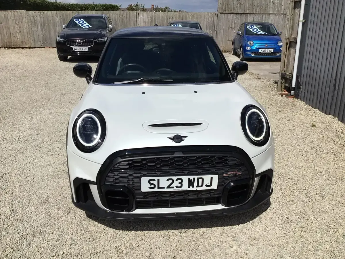 Used Mini Cooper S Hatch 2023 White Hatchback