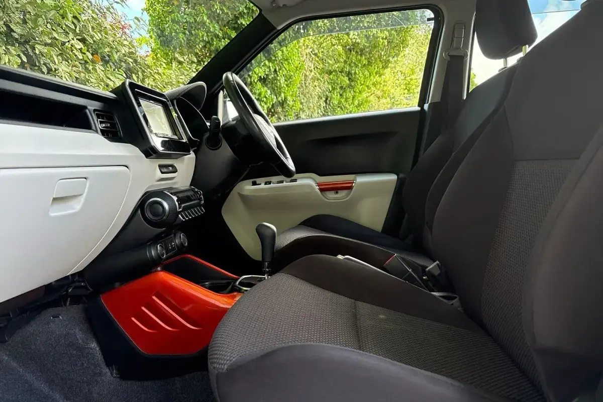 Used Suzuki Ignis SZ5 90 HP (66 kW) 2017 Black SUV