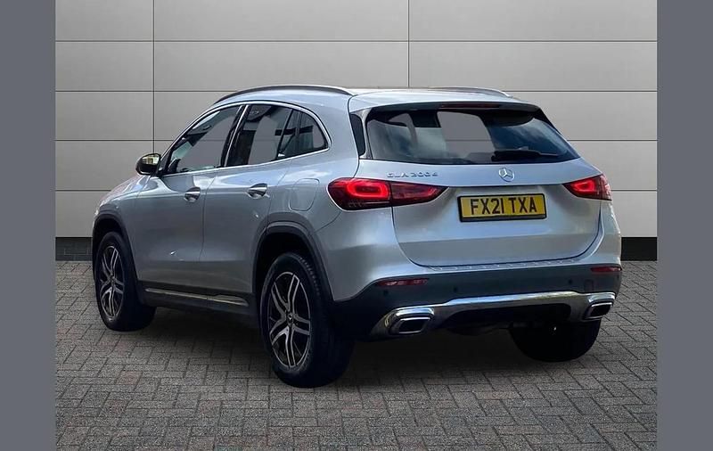 Used Mercedes GLA200 150 HP (110 kW) 2021 Silver SUV