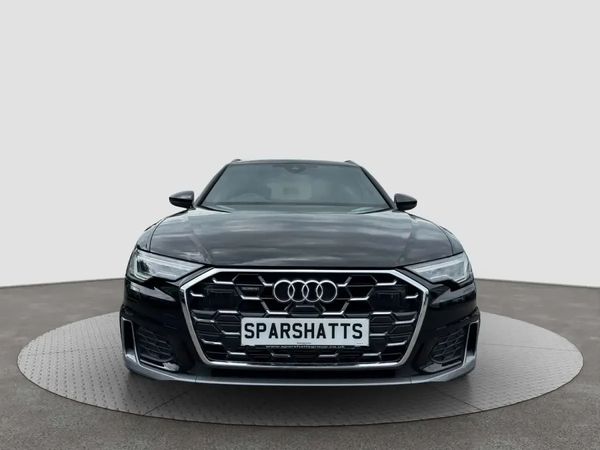 Begagnad Audi A6 S-Line 224 HK (164 kW) 2024 Svart Kombi