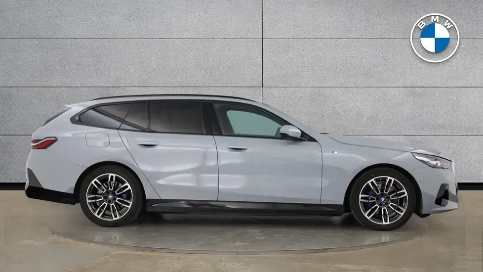 Used BMW 530e M Sport 295 HP (216 kW) 2025 Grey Estate