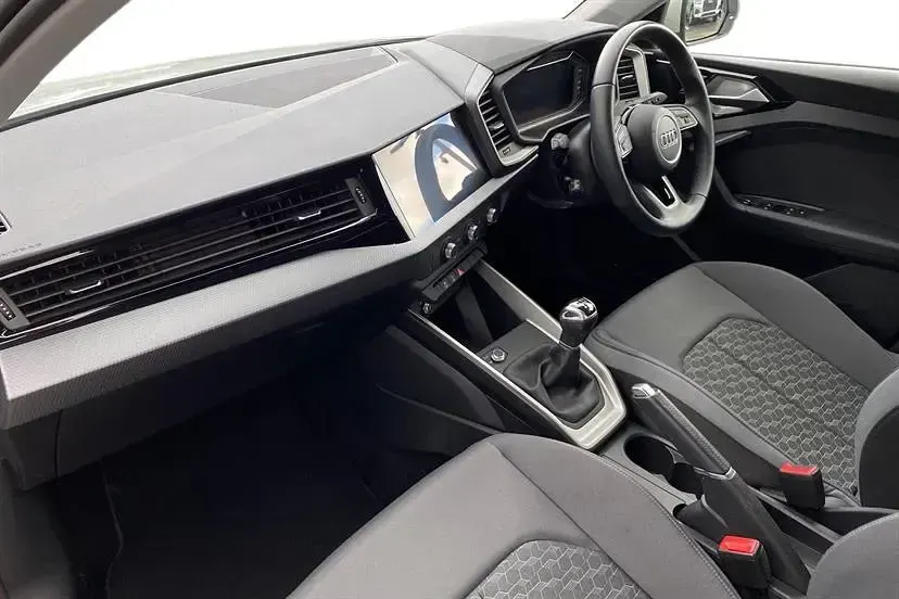 Used Audi A1 Sport 95 HP (69 kW) 2024 Silver SUV