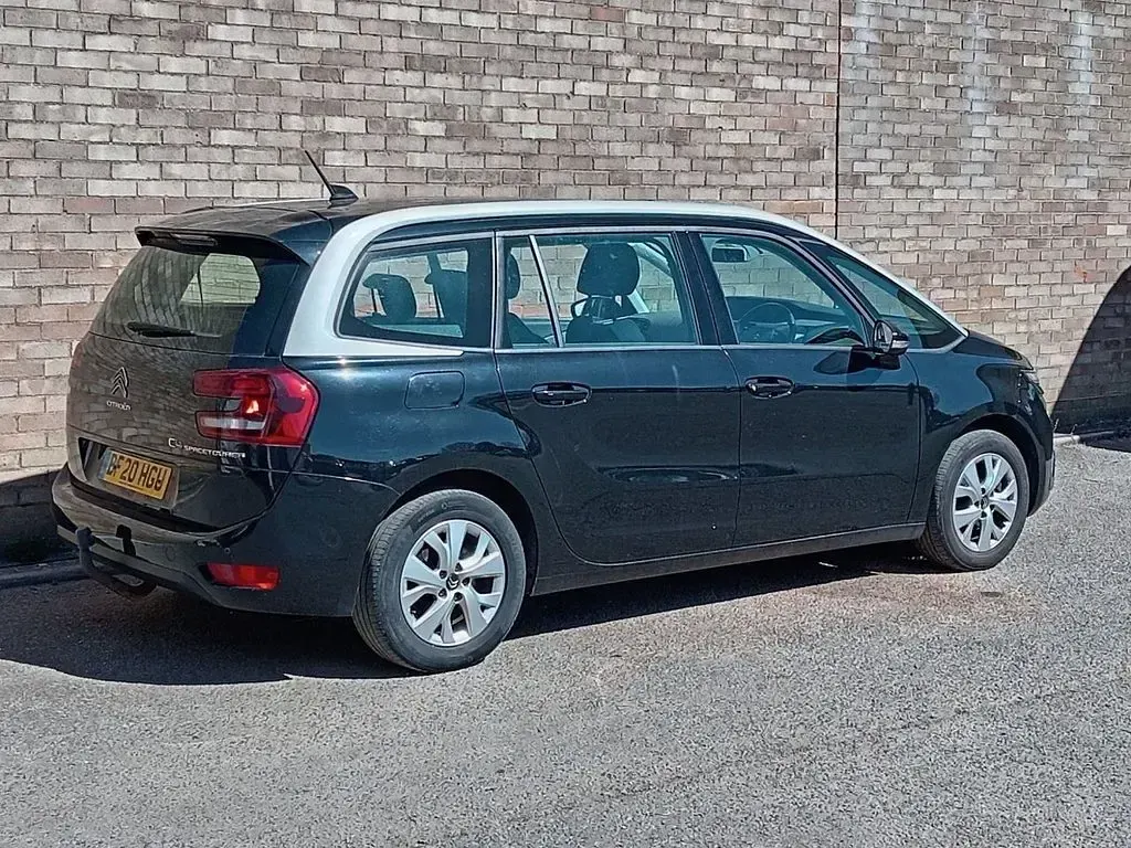 Używany Citroën Grand C4 Picasso PureTech 130 KM (95 kW) 2020 Czarny Minivan