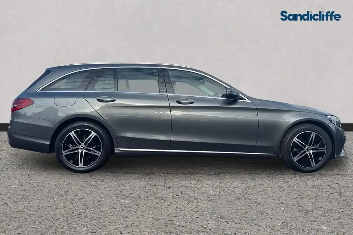 Used Mercedes C200 Premium 184 HP (135 kW) 2019 Grey Estate