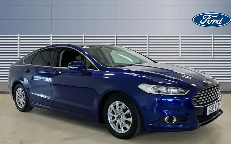Usado Ford Mondeo Zetec 150 HP (110 kW) 2015 Citadino