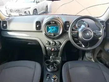 Used Mini Cooper Classic 136 HP (100 kW) 2019 Red Hatchback