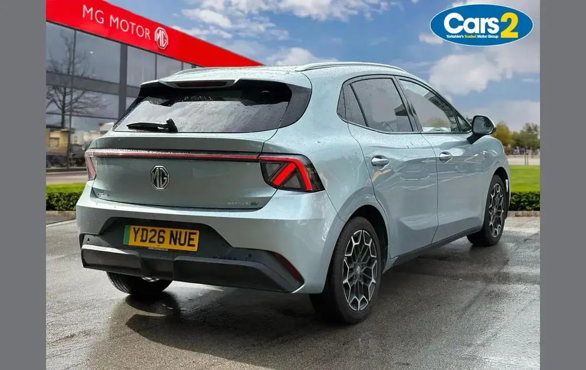 New MG MG4 EV 117 kW (160 HP) 2026 Green Hatchback