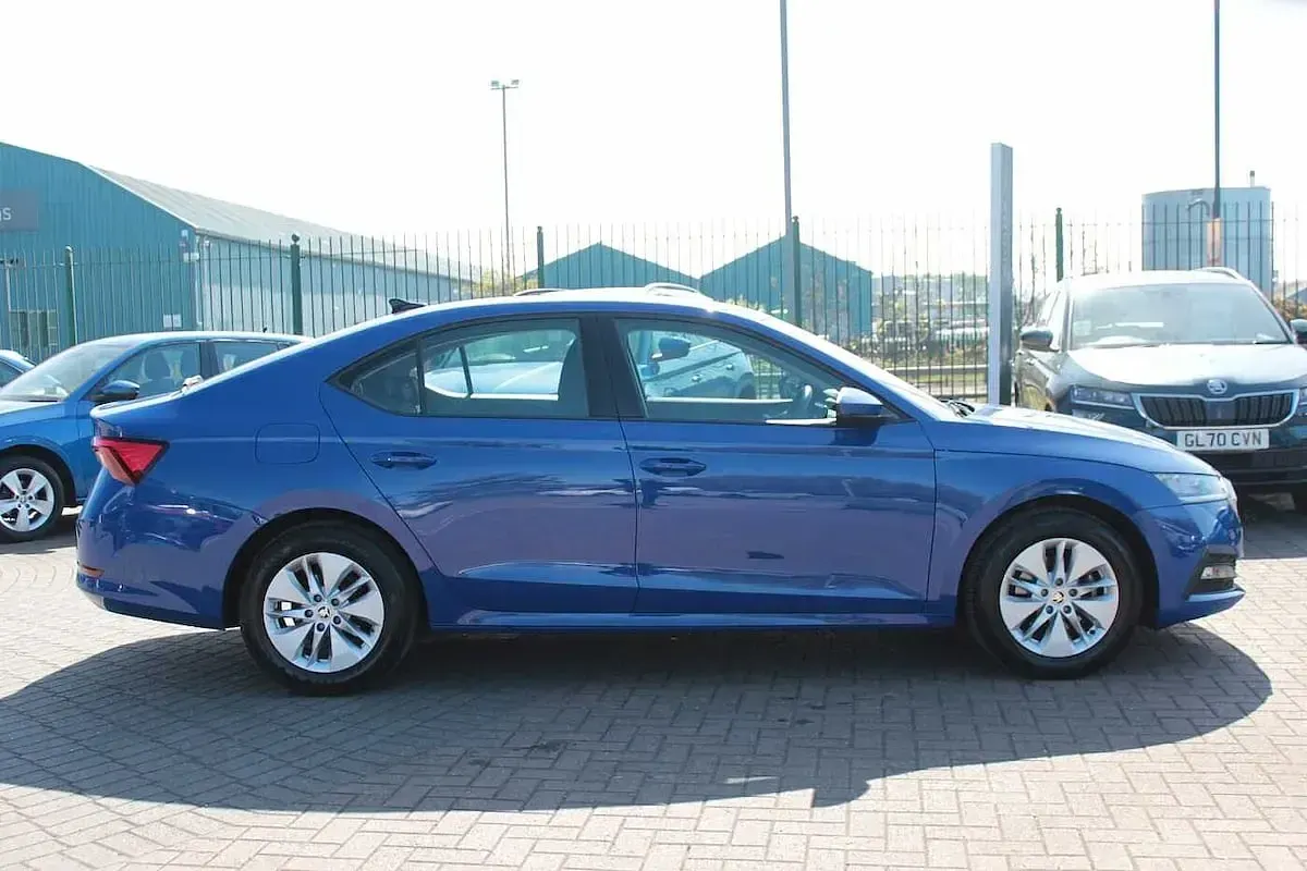 Used Skoda Octavia SE 150 HP (110 kW) 2022 Energy blue Hatchback