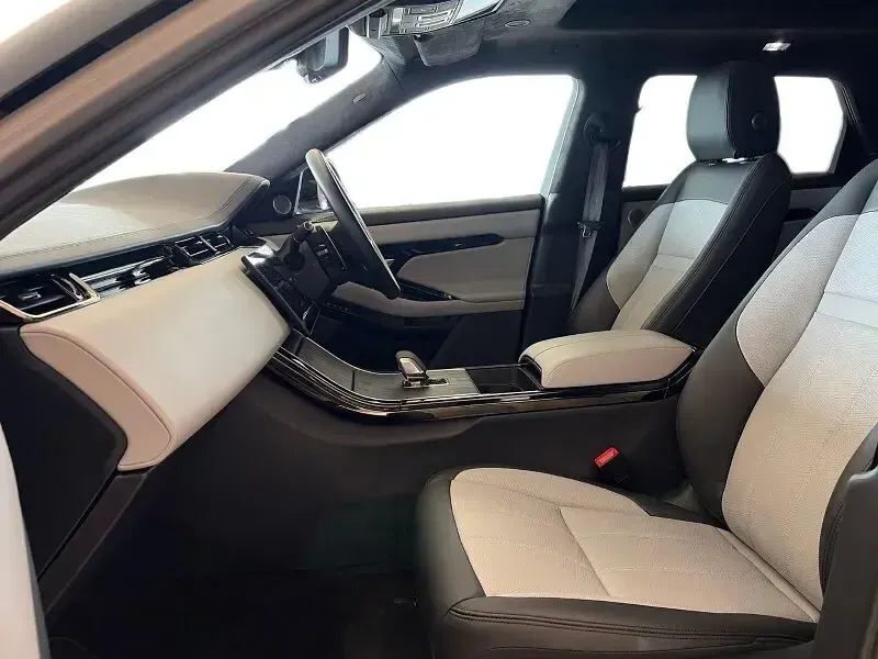 Used Land Rover Range Rover evoque Autobiography 204 HP (150 kW) 2025 Silver SUV