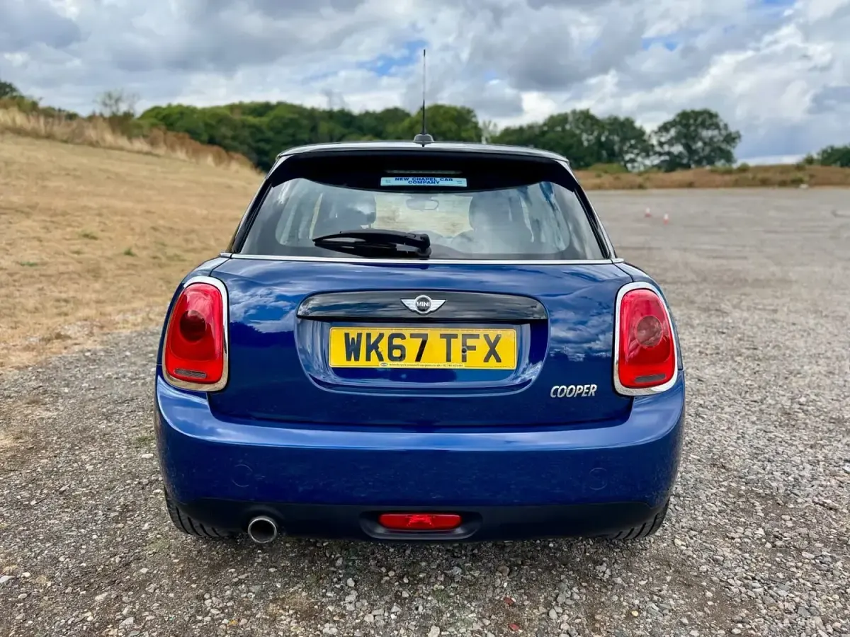Used Mini Cooper Hatch 134 HP (98 kW) 2017 Blue Hatchback