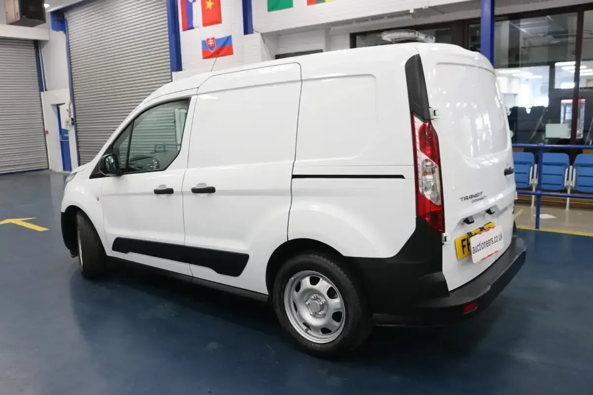 Second-hand Ford Transit Connect 75 CP (55 kW) 2019 Alb Monovolum