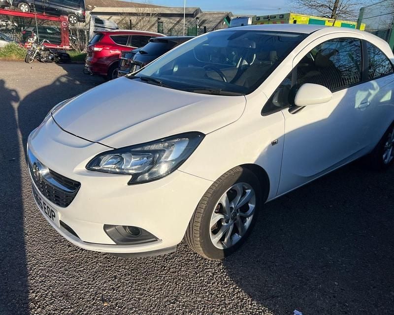 Used Vauxhall Corsa Excite 2015 White Hatchback