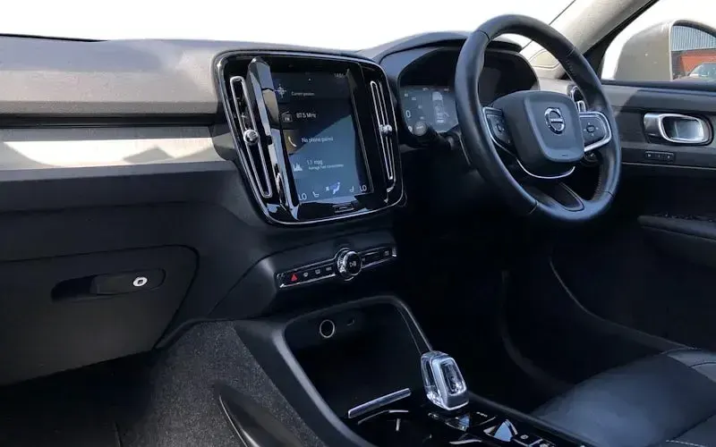 Used Volvo XC40 Inscription 190 HP (139 kW) 2020 Grey SUV
